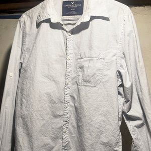 Men’s American Eagle long sleeve button up- Medium